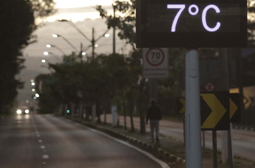 Frente fria atinge Campinas e região na sexta feira, possivelmente o novo dia mais frio do ano, com mínima de 7 °C; fim de semana será gelado
