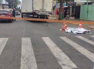 Tragédia em Cosmópolis: cadeirante atropelada por caminhão na faixa de pedestres